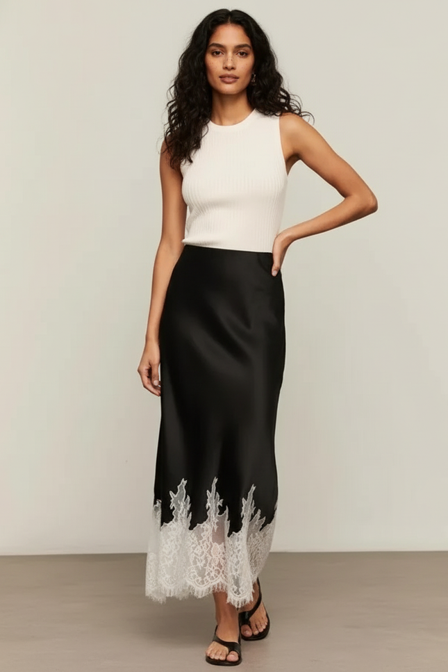 Jupe Dentelle Noire Satinée Élégante Sophistiquée