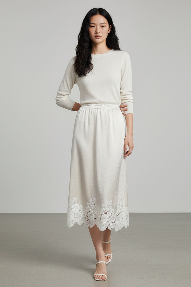 Jupe Dentelle Ivoire Satinée Élégante