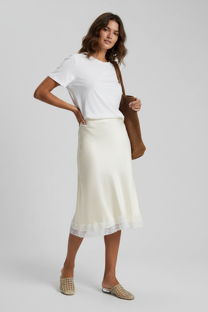 Jupe Dentelle Crème Satin Élégante