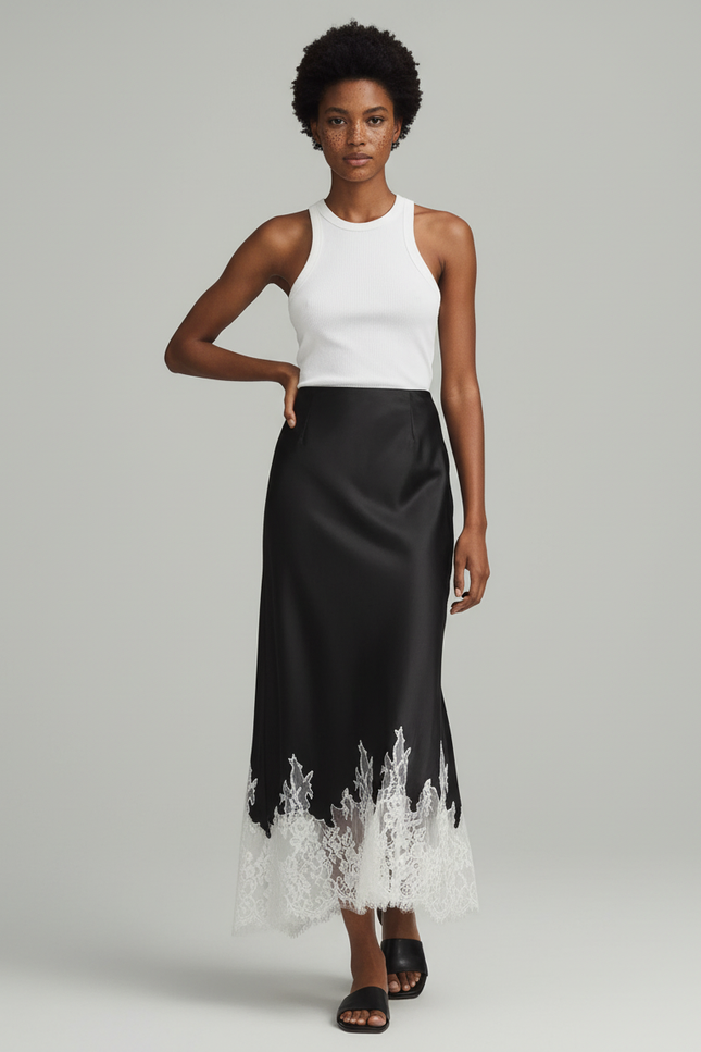 Jupe Dentelle Noire Ourlet Blanc Élégante