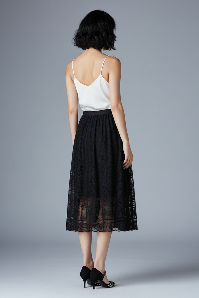 Jupe Dentelle Noire Plissée Élégante Raffinée