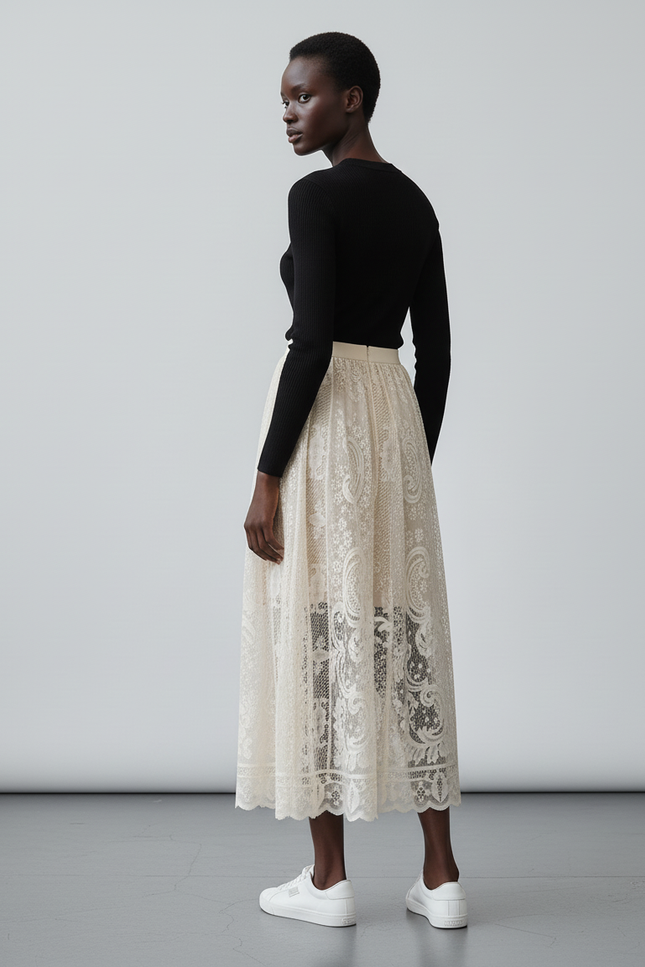 Jupe Dentelle Beige Motif Élégante
