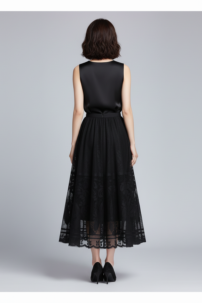 Jupe Dentelle Noire Florale Élégante