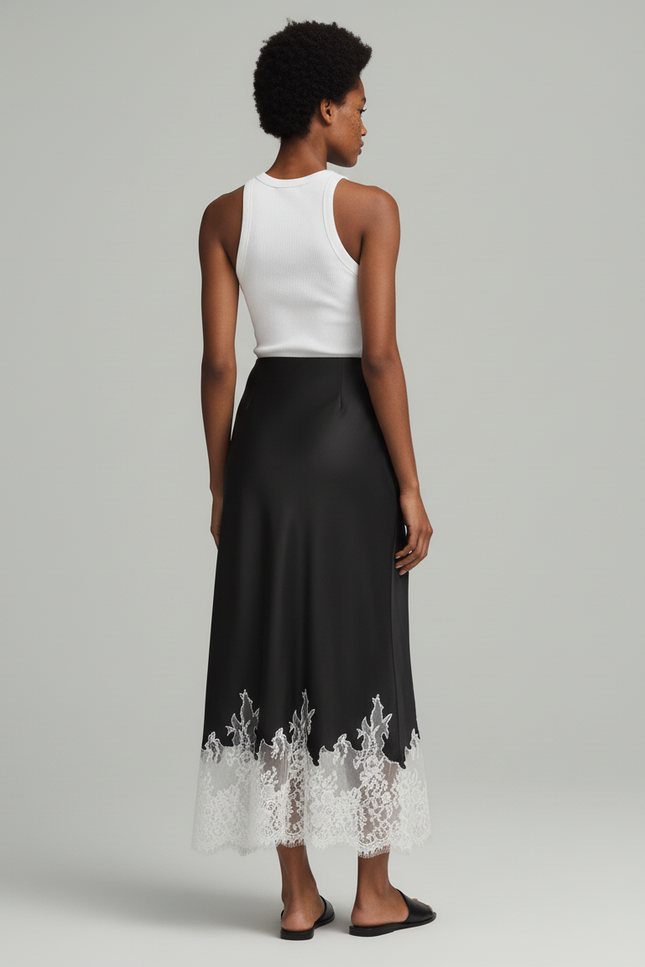 Jupe Dentelle Noire Ourlet Blanc Élégante