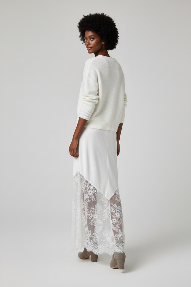 Jupe Dentelle Satin Blanche Élégante