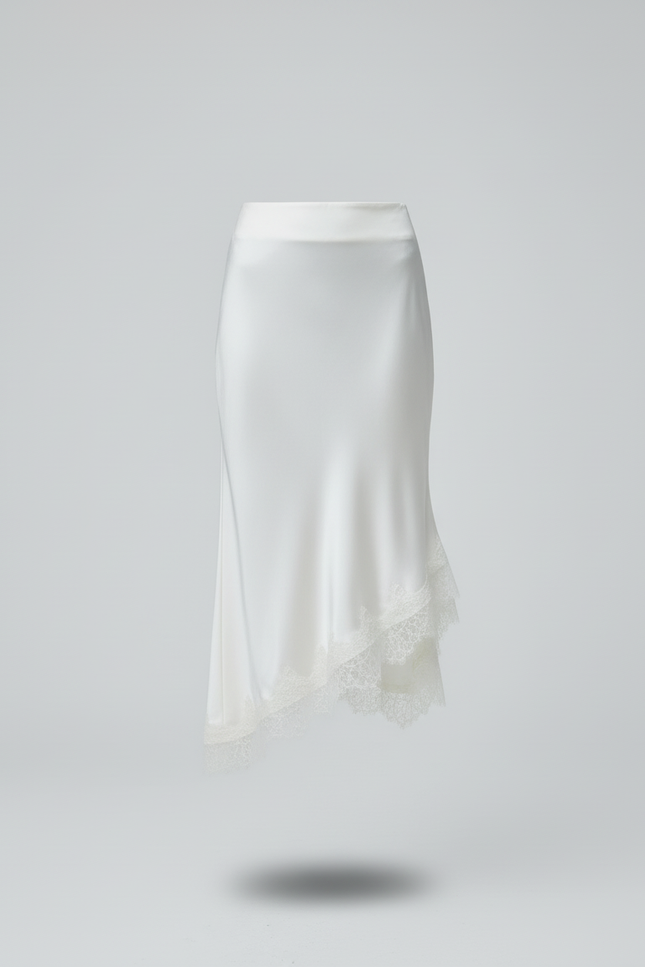Jupe Dentelle Blanche Satin Asymétrique Élégante